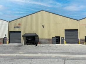 25545-25710 Springbrook Ave, Santa Clarita, CA for lease Building Photo- Image 1 of 3