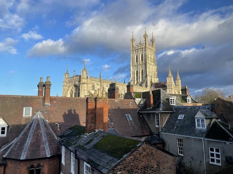 College St, Gloucester for lease - Building Photo - Image 3 of 3