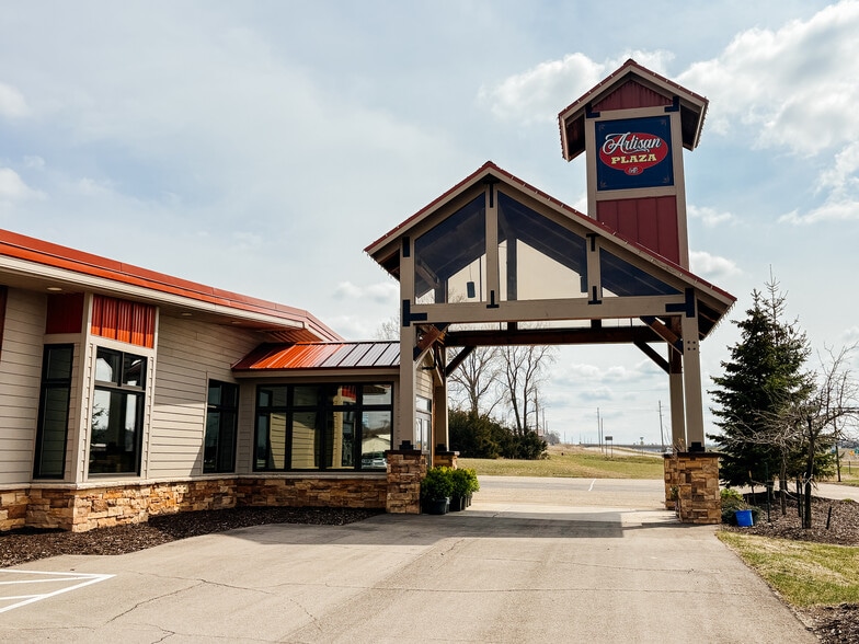 1233 4th St S, Cannon Falls, MN for lease - Building Photo - Image 3 of 4