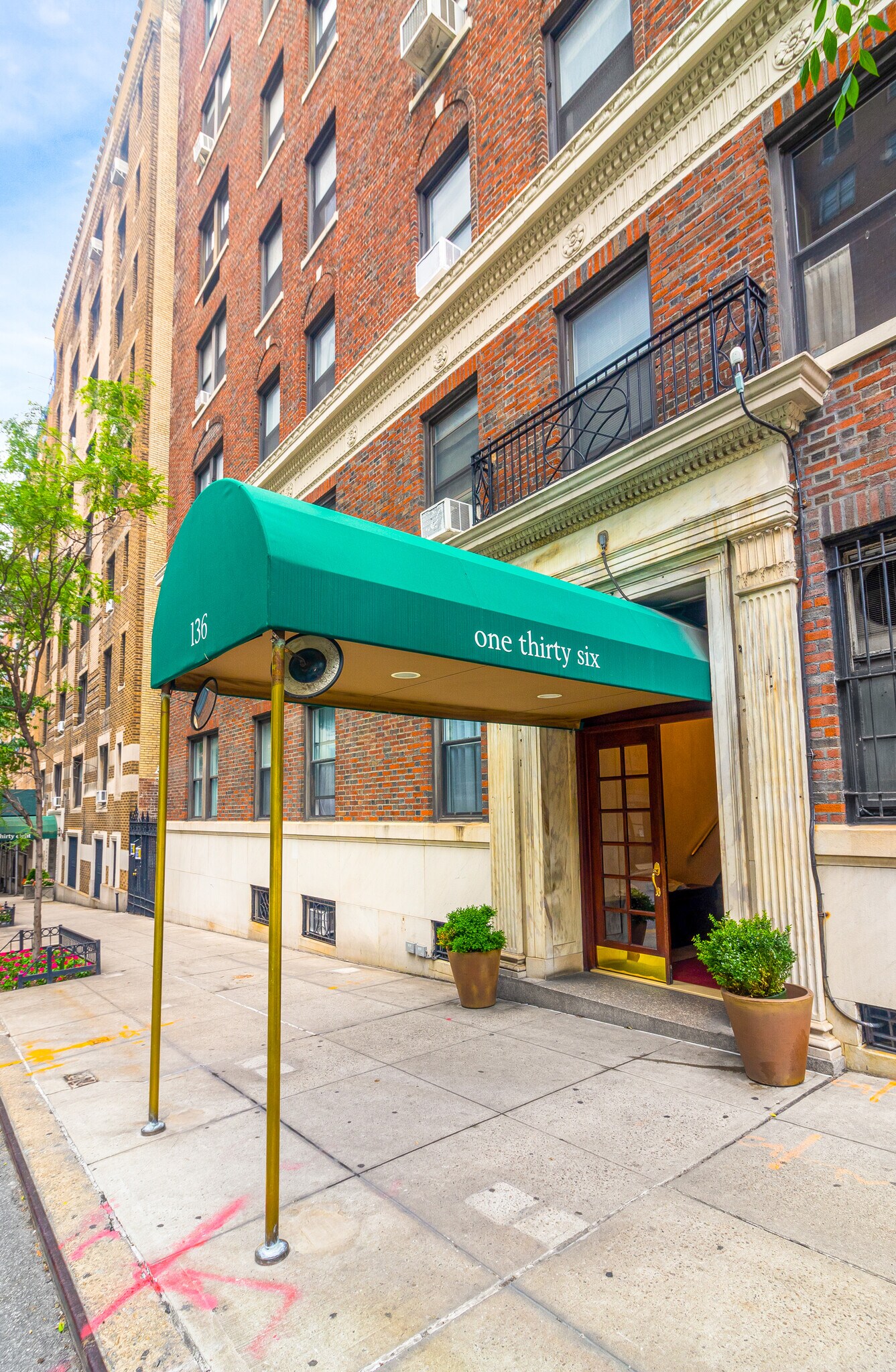 136 E 36th St, New York, NY for sale Building Photo- Image 1 of 13