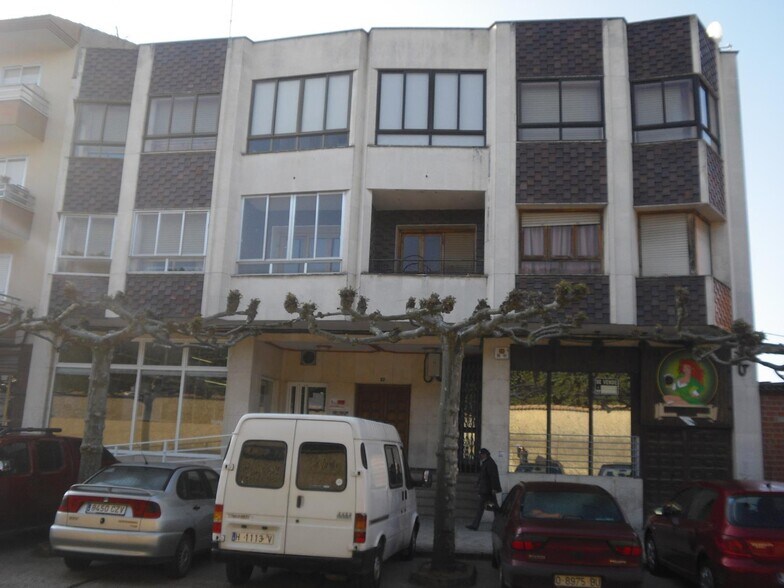 Industrial in Carrizo, León for sale - Building Photo - Image 1 of 4