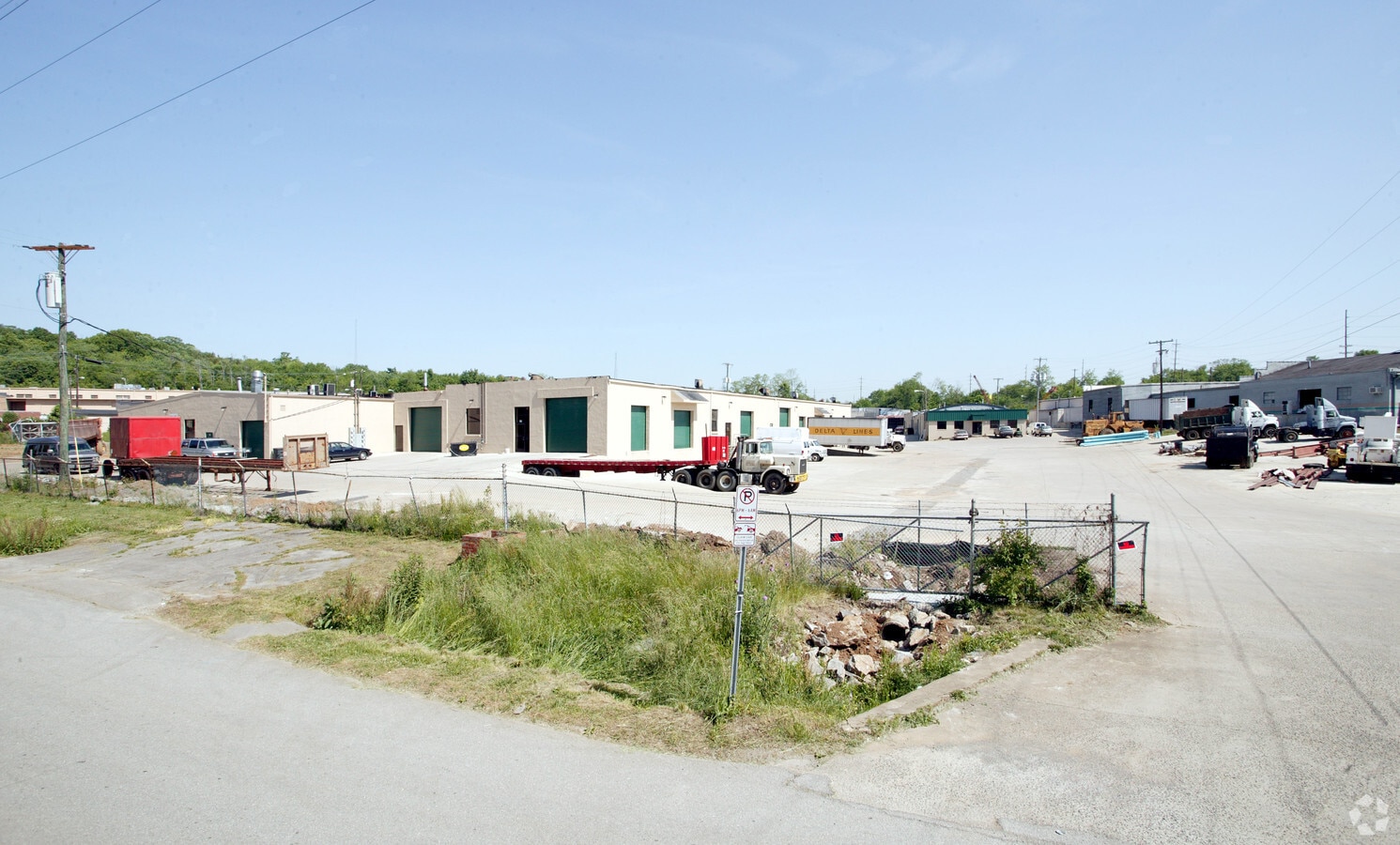 1015 W Kirkland Ave, Nashville, TN 37216