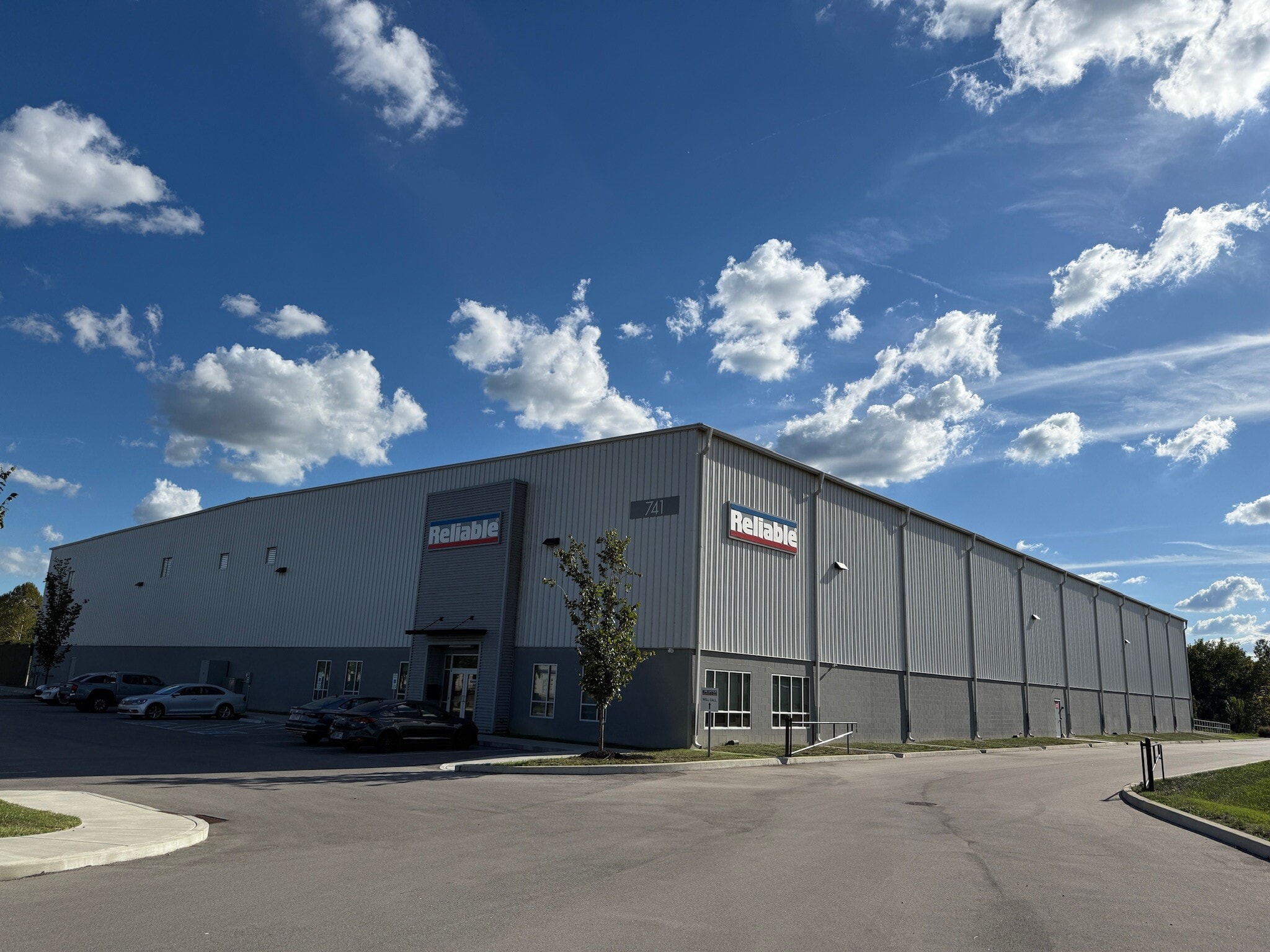 741 Hickory Industrial Dr, Old Hickory, TN for lease Primary Photo- Image 1 of 9