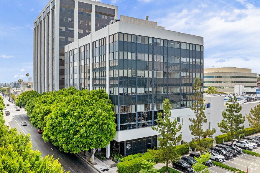 2021 Santa Monica Blvd, Santa Monica, CA for lease - Building Photo - Image 1 of 9