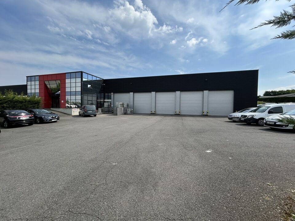 Industrial in Ennery for lease Building Photo- Image 1 of 20