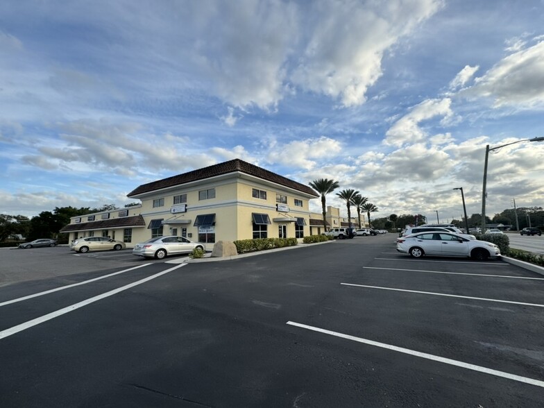 2225-2275 S Babcock St, Melbourne, FL for lease - Building Photo - Image 1 of 24