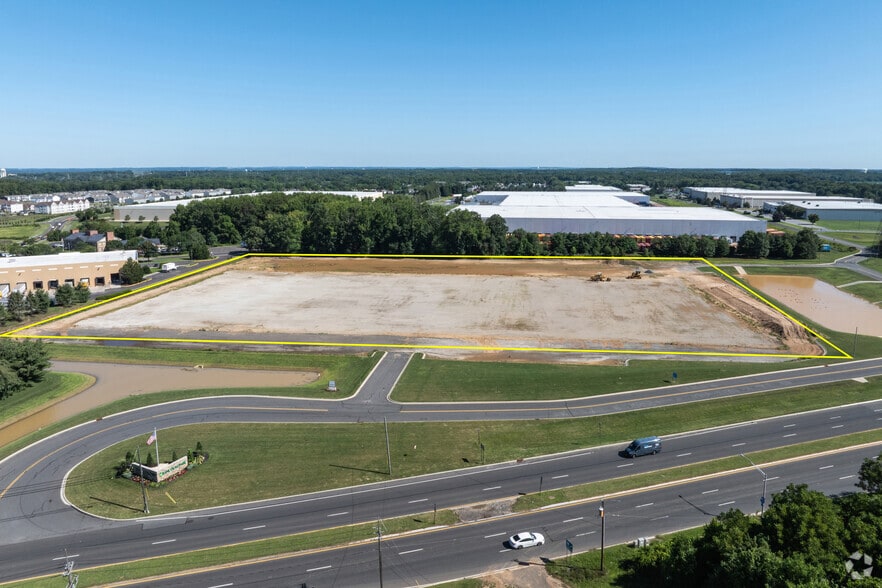 597 Rancocas Rd, Westampton, NJ for lease - Building Photo - Image 3 of 16