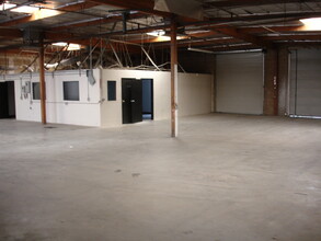 1045 N Main St, Riverside, CA for lease Interior Photo- Image 1 of 5