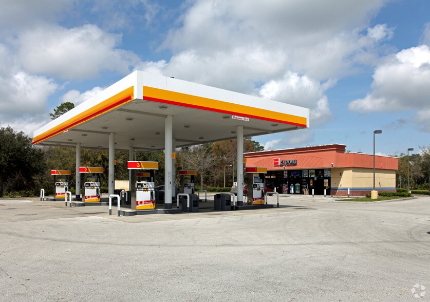 Gas Station/Retail Portfolio_3 Assets portfolio of 3 properties for sale on LoopNet.com - Primary Photo - Image 3 of 3