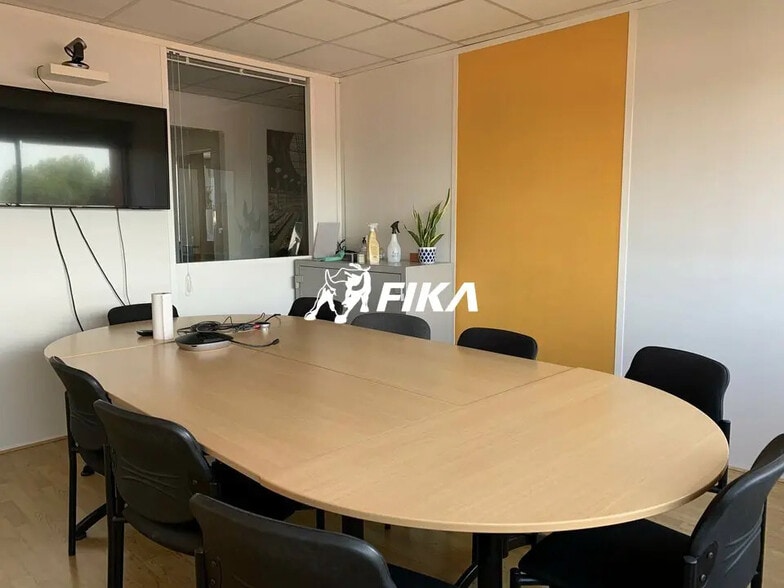 Office in Labège for lease - Interior Photo - Image 3 of 9