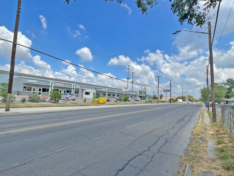 1419 Commercial Ave, San Antonio, TX for lease - Building Photo - Image 2 of 9