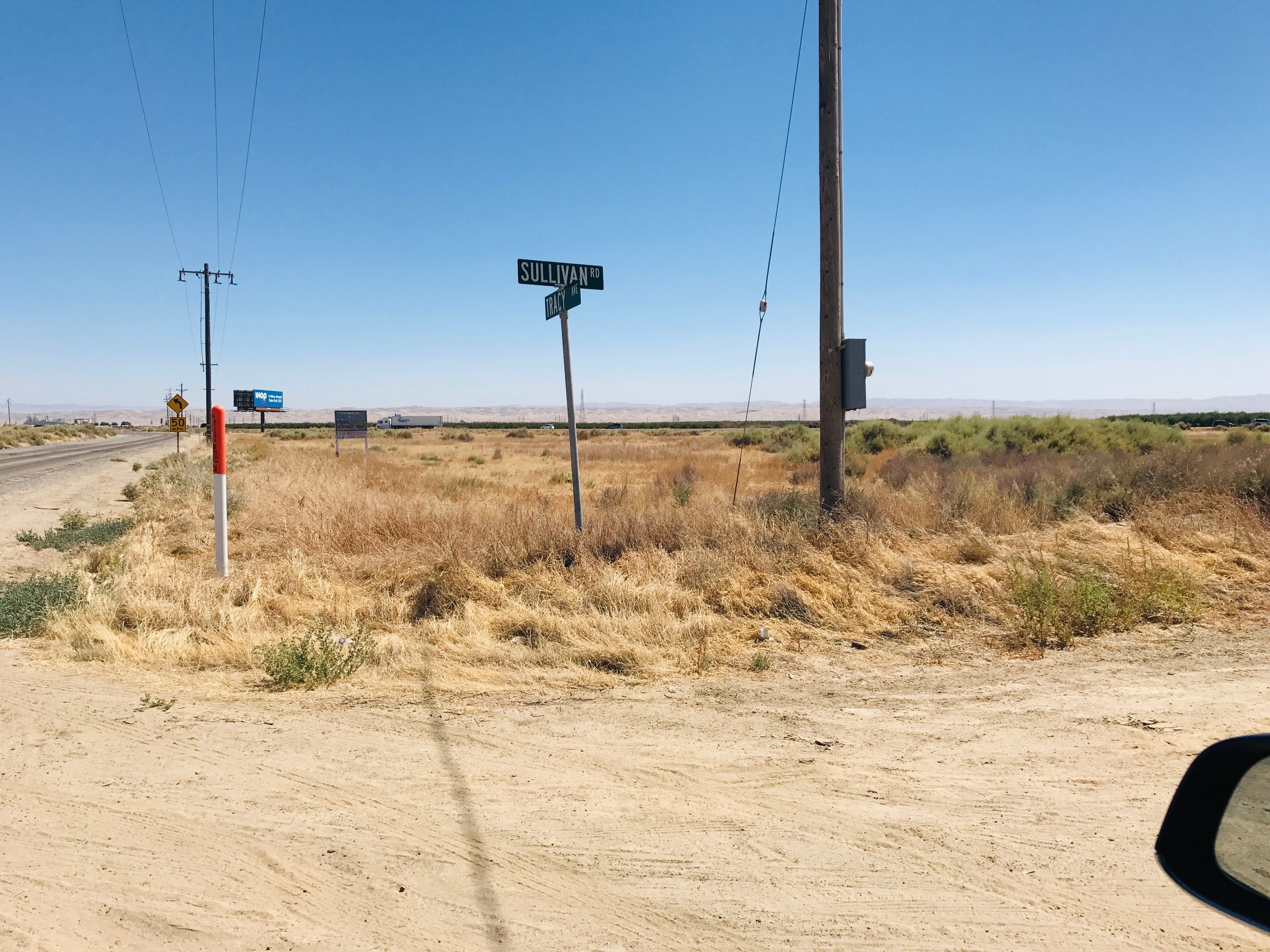 Corner of Tracy & Sullivan, Buttonwillow, CA for sale Primary Photo- Image 1 of 1