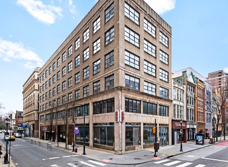 700-702 Chestnut St, Philadelphia, PA for lease - Building Photo - Image 1 of 2
