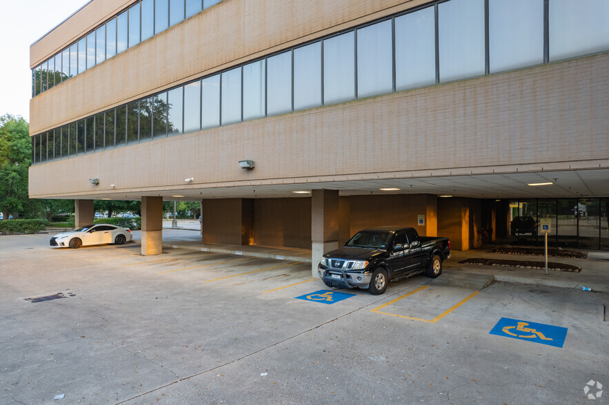 5200 Hollister Rd, Houston, TX for sale - Building Photo - Image 2 of 4