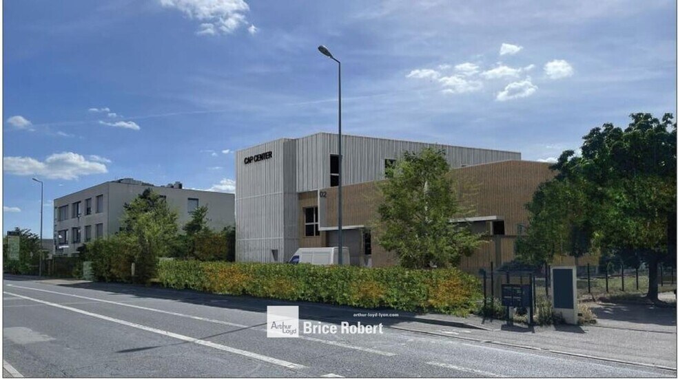 56 Avenue Du Progrès, Chassieu for sale - Building Photo - Image 1 of 4