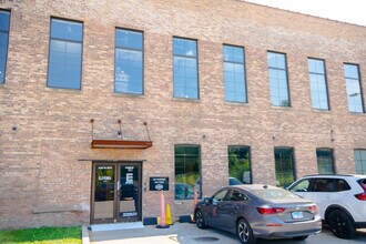 2415 W 19th St, Chicago, IL for lease Building Photo- Image 1 of 15