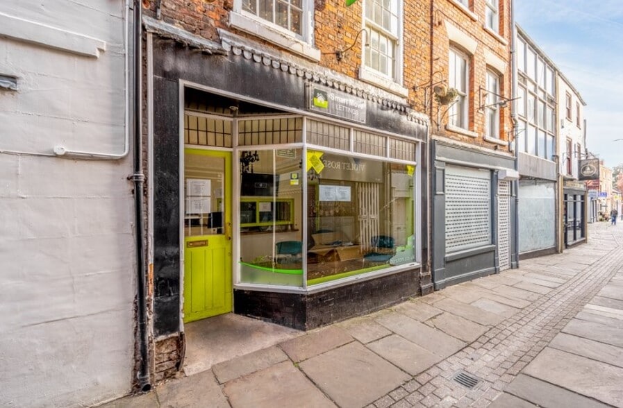 10 Dolphin Ct, Boston for sale - Primary Photo - Image 1 of 1