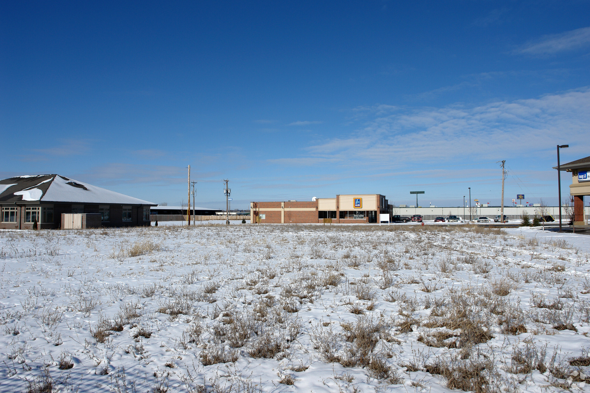 Hanley Rd, Hudson, WI for sale Primary Photo- Image 1 of 2