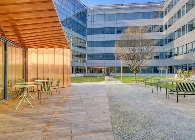 Office in Asnières-sur-Seine for lease - Building Photo - Image 2 of 6