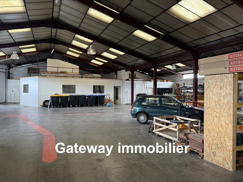 Industrial in Clermont-Ferrand for lease - Building Photo - Image 3 of 14