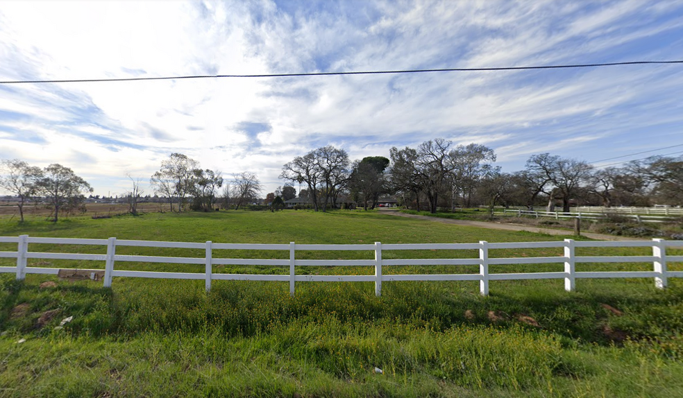 2005-2035 Nicolaus Rd, Lincoln, CA for sale - Primary Photo - Image 1 of 3