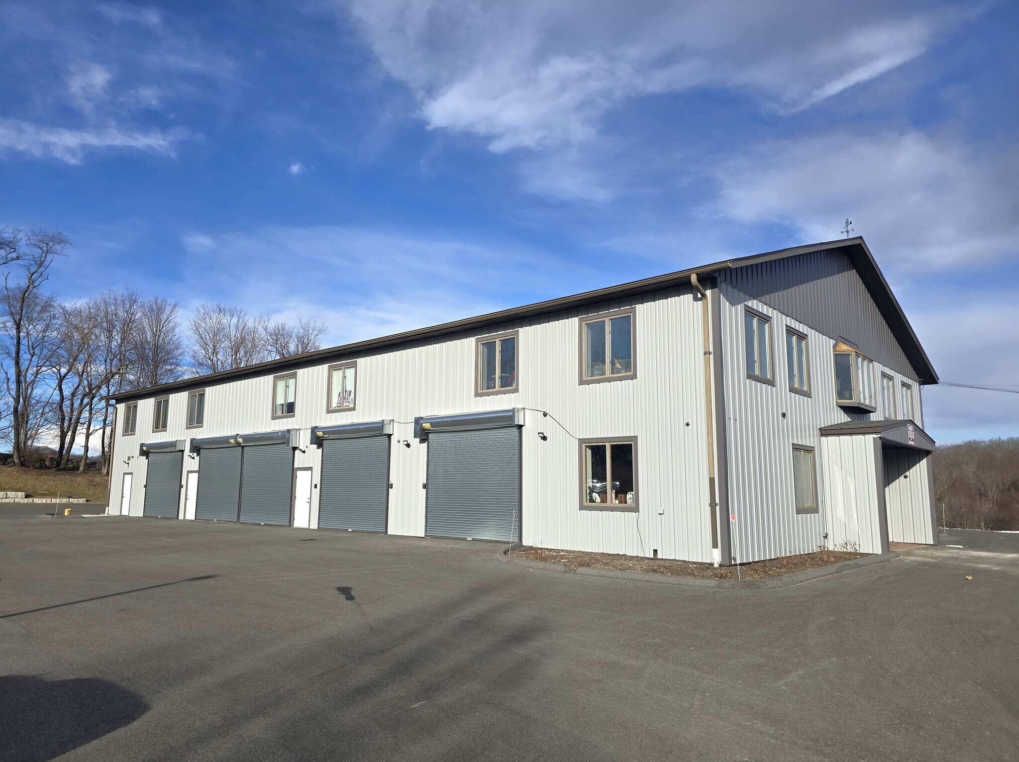 7 Dunham Dr, New Fairfield, CT for sale Building Photo- Image 1 of 6