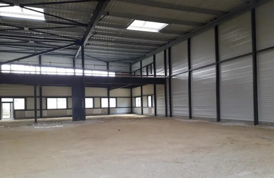 Flex in Moissy-Cramayel for sale - Interior Photo - Image 3 of 5