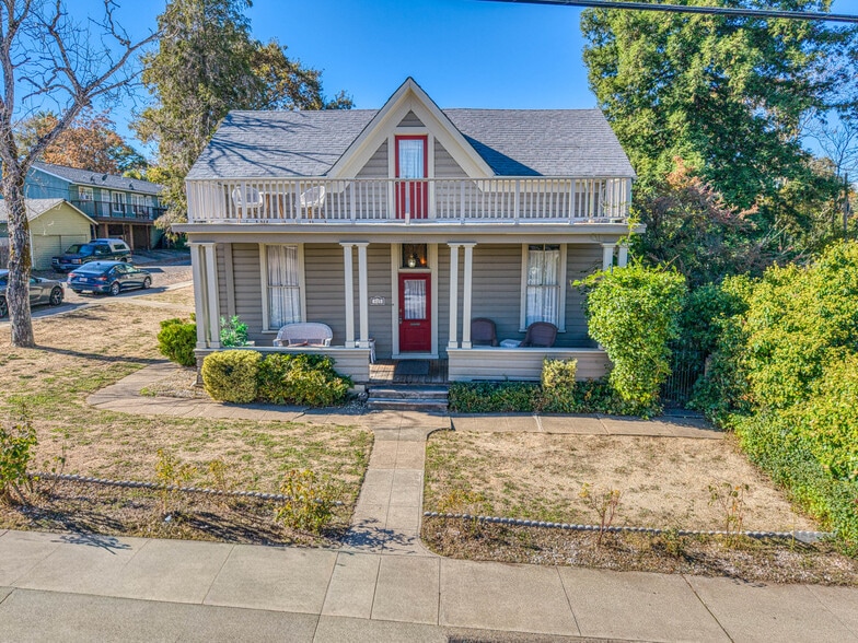 825 N Forbes St, Lakeport, CA for sale - Primary Photo - Image 1 of 37