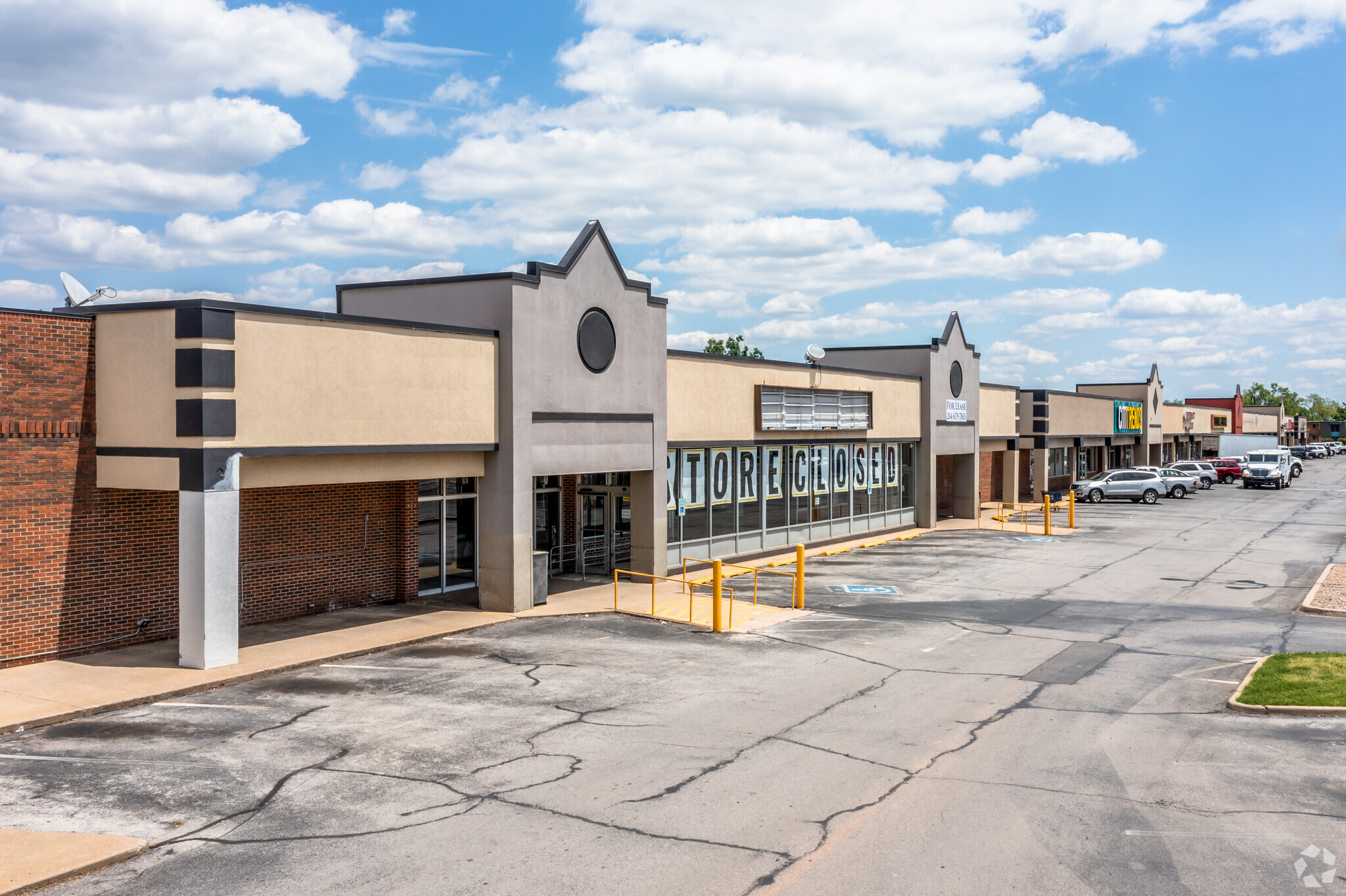 1301 E Lindsey St, Norman, OK for sale Building Photo- Image 1 of 1