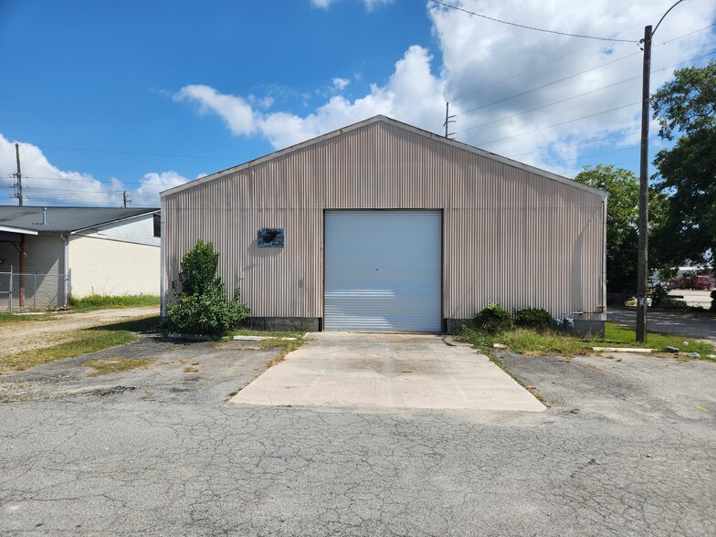 898 Bradford St SW, Gainesville, GA for lease - Building Photo - Image 2 of 17