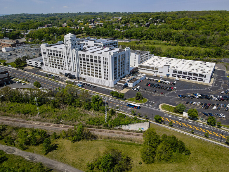 150 Broadway, Menands, NY for lease - Building Photo - Image 3 of 19