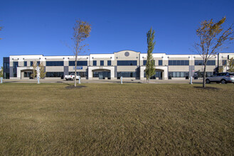 11870 88th Ave, Fort Saskatchewan, AB for lease Building Photo- Image 1 of 4