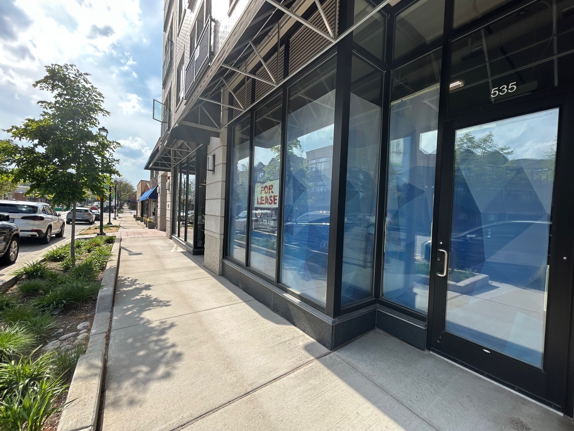 515-555 Roger Williams Ave, Highland Park, IL for lease Building Photo- Image 1 of 7