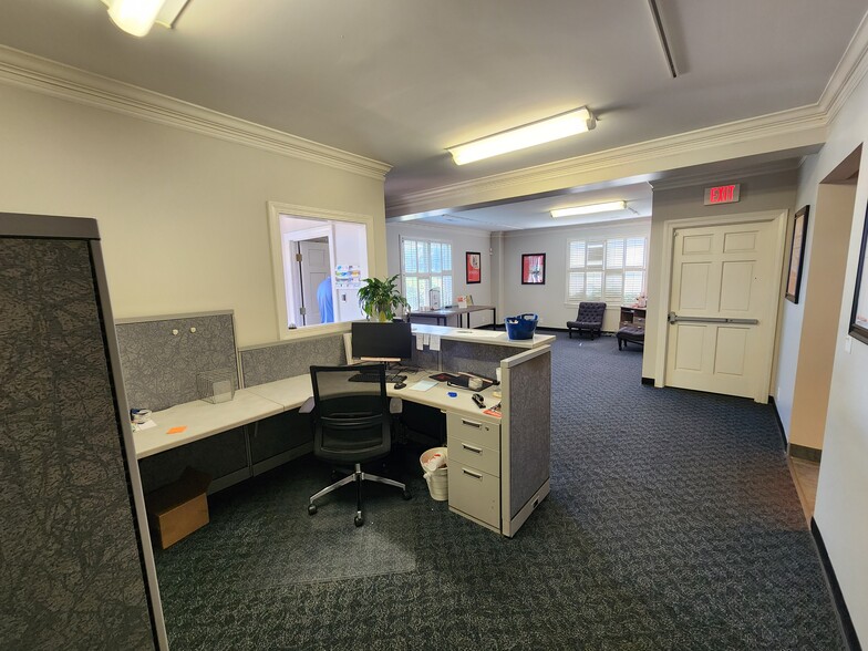 7006 Pelham Rd, Greenville, SC for lease - Interior Photo - Image 3 of 16