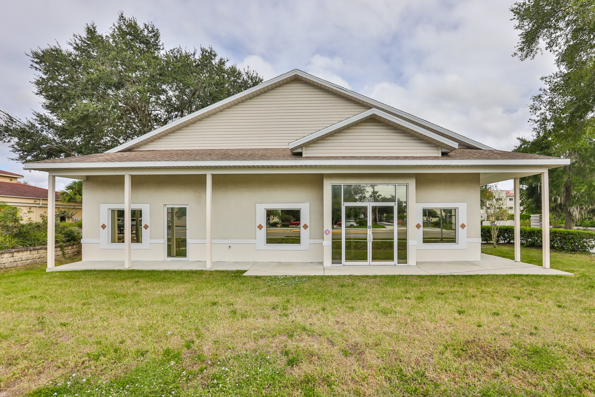 1102 Bloomingdale Ave, Valrico, FL for sale Building Photo- Image 1 of 1