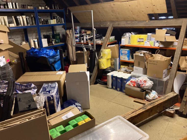 10 Anyards Rd, Cobham for lease Interior Photo- Image 1 of 7