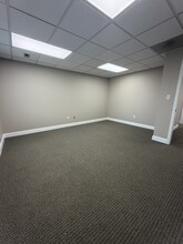 7000 Hampton Ctr, Morgantown, WV for lease Interior Photo- Image 2 of 11