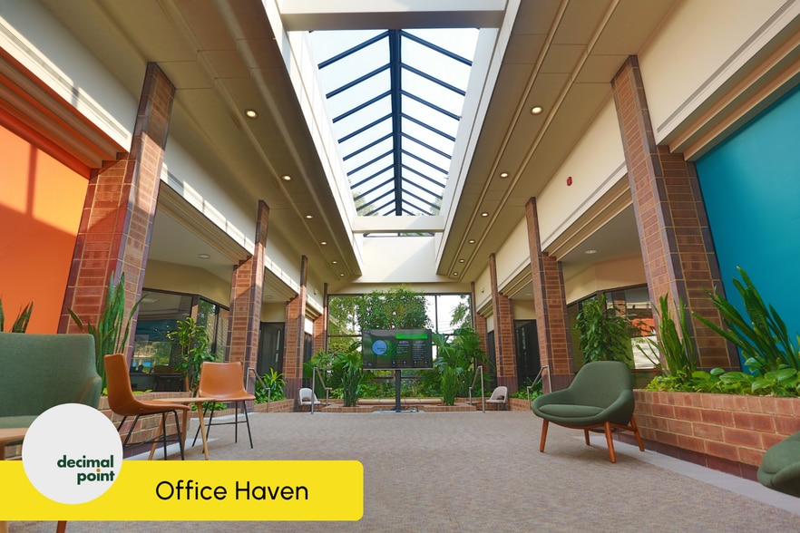 11492 Bluegrass Pky, Louisville, KY for lease - Building Photo - Image 1 of 19