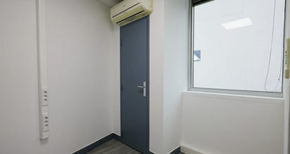 40 Rue Du Professeur Gosset, Saint-Ouen for lease Interior Photo- Image 2 of 4