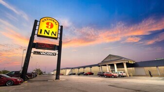National 9 Inn Gillette - Motel