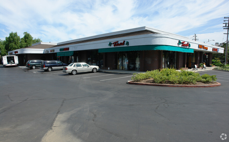 887-899 E El Camino Real, Sunnyvale, CA for lease - Building Photo - Image 1 of 7