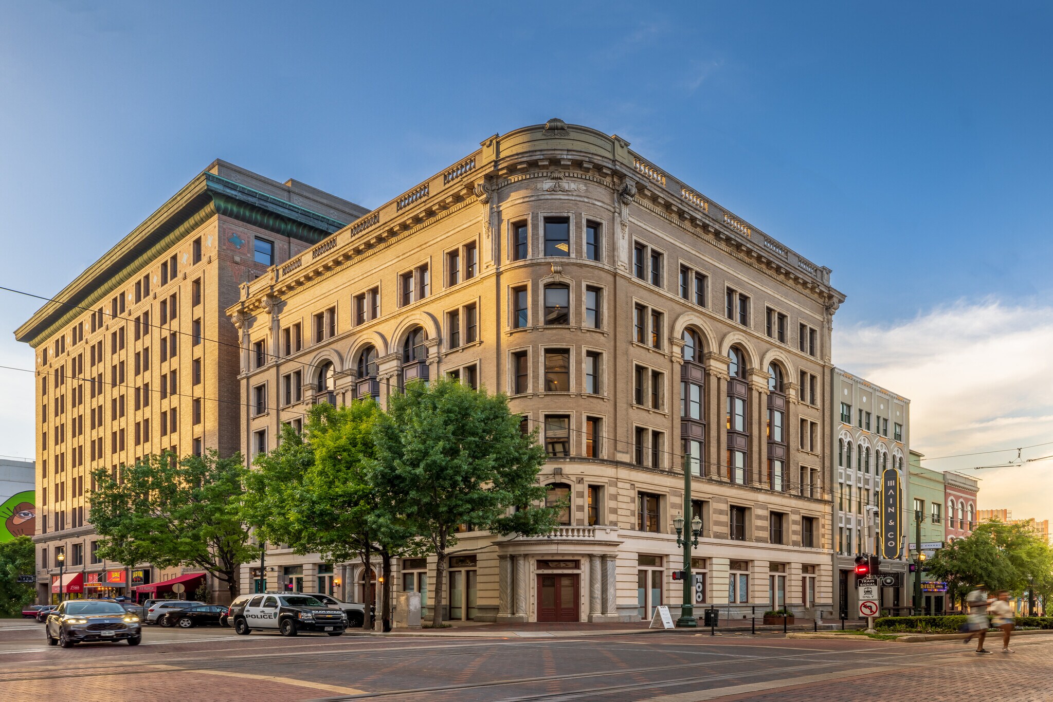 917 Franklin St, Houston, TX for lease Building Photo- Image 1 of 9