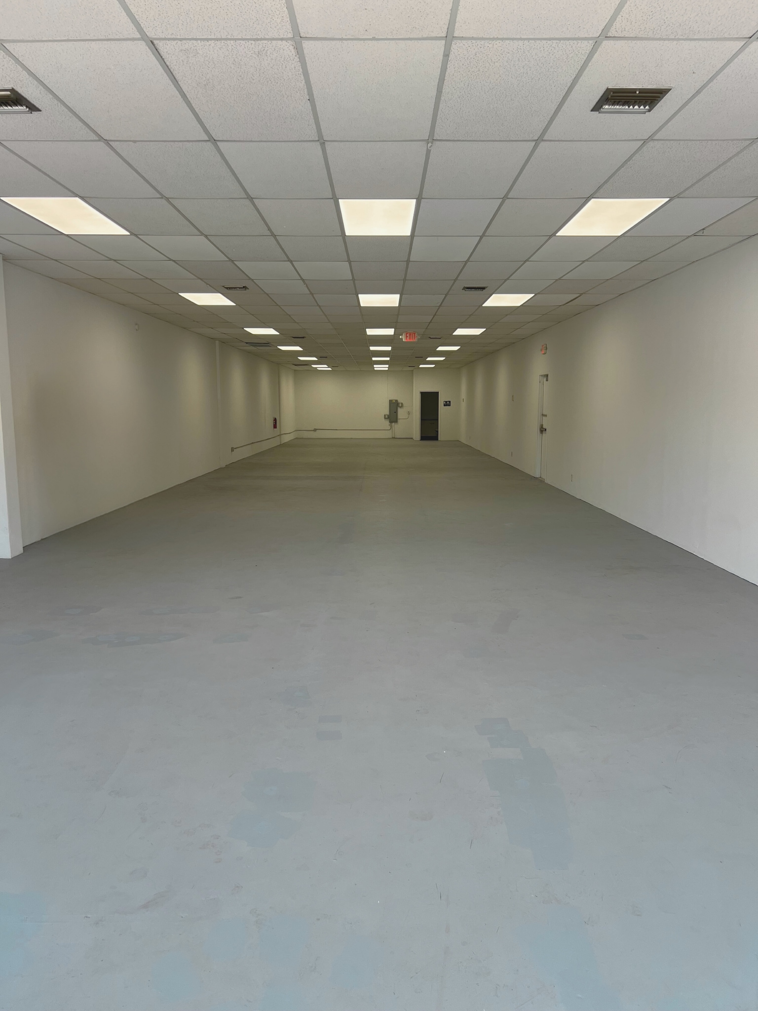 3927-3999 NW 19th St, Lauderdale Lakes, FL for lease Interior Photo- Image 1 of 1