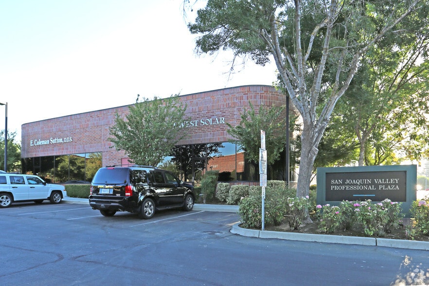 7429 N 1st St, Fresno, CA for sale - Building Photo - Image 3 of 11