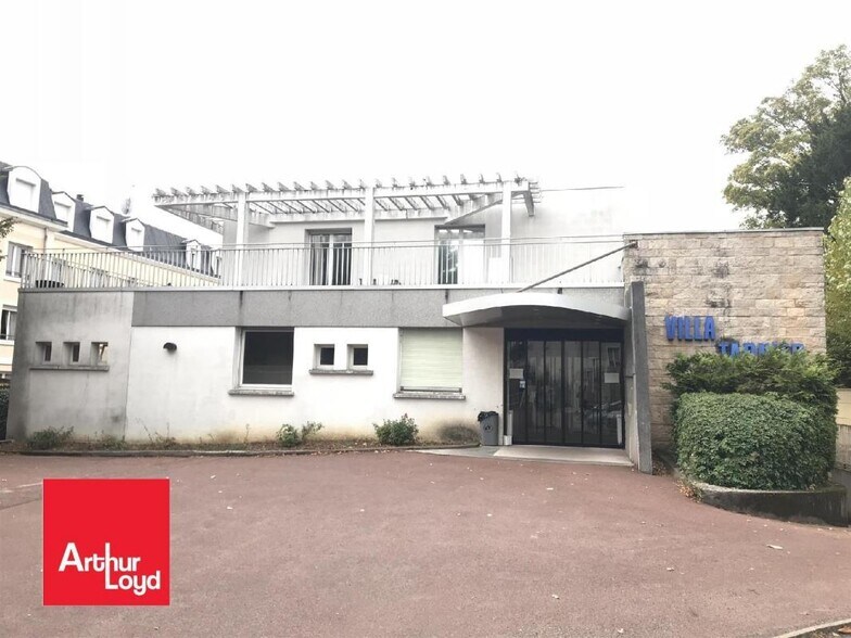 Retail in Chartres for sale - Building Photo - Image 1 of 7
