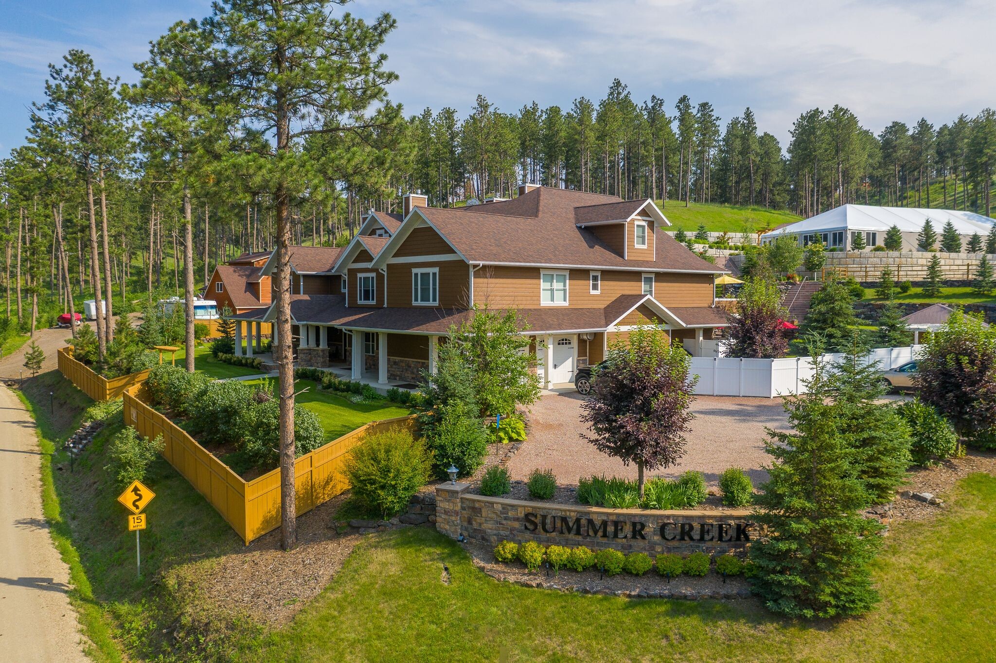 23204 Summer Creek Dr, Rapid City, SD for sale Primary Photo- Image 1 of 1