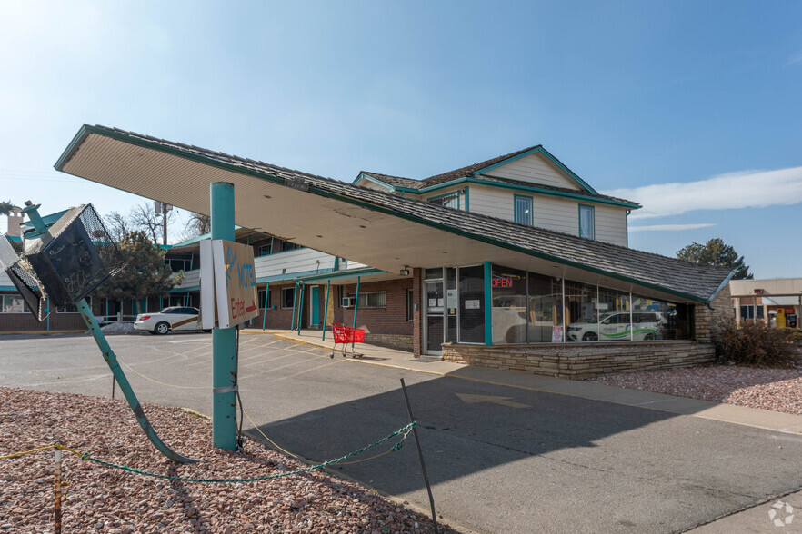 9100 E Colfax Ave, Aurora, CO for sale - Building Photo - Image 3 of 5