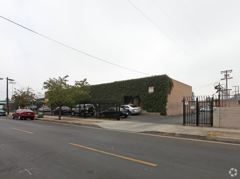 12676 Pierce St, Pacoima, CA for lease - Primary Photo - Image 1 of 9