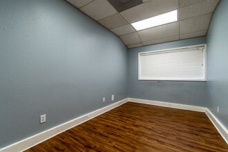 4825 Everhart, Corpus Christi, TX for lease Interior Photo- Image 2 of 12