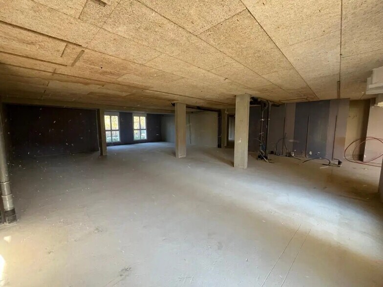 Multifamily in Ozoir-la-Ferrière for sale - Building Photo - Image 3 of 11